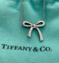Load image into Gallery viewer, Estate Tiffany & Co. Nacklace Bow Ribbon Silver Pendant